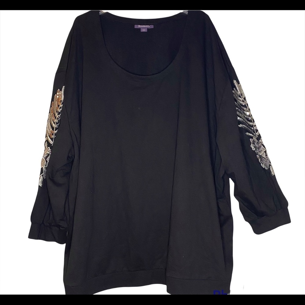 Roaman’s embellished sleeve top size 3X (30/32)